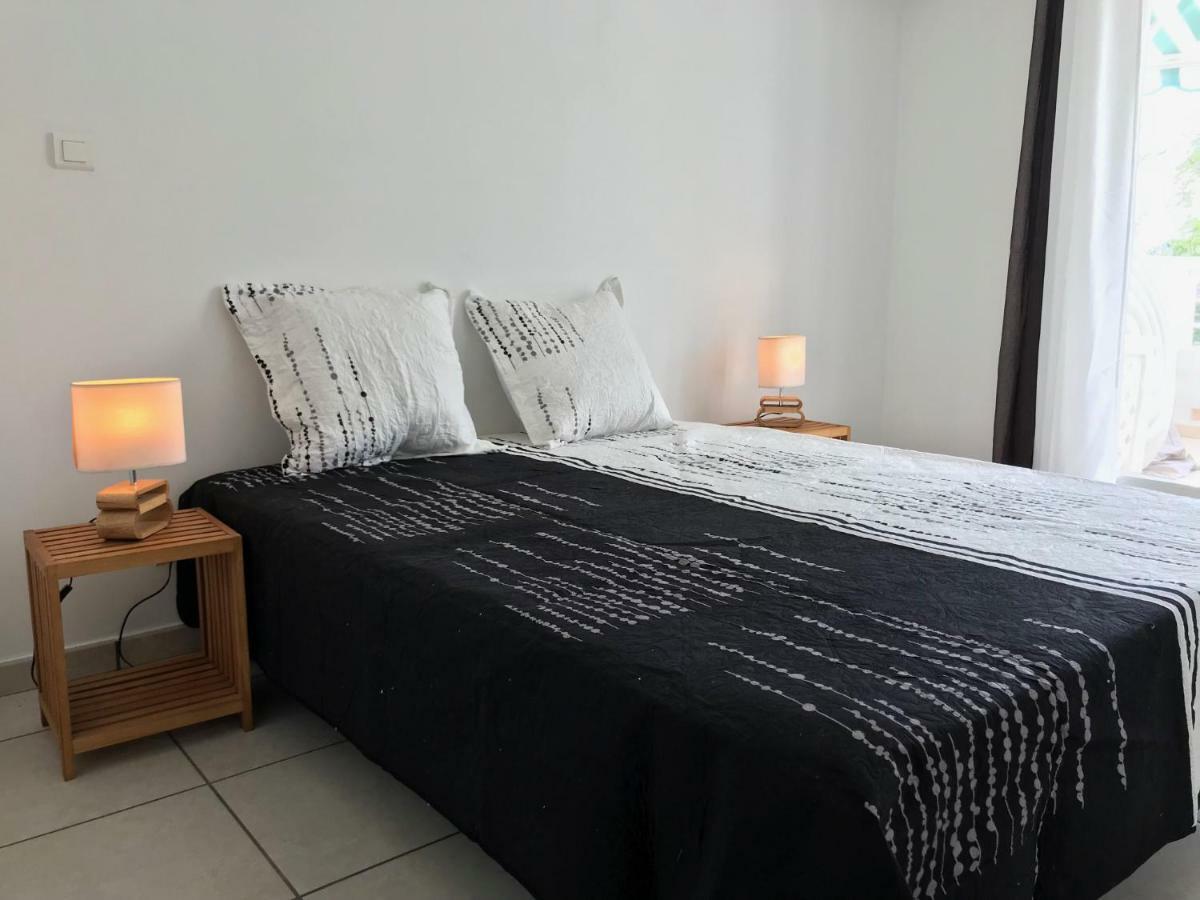Meuble Homard Avec Jacuzzi Et Vue Mer سان جيل لي بان المظهر الخارجي الصورة