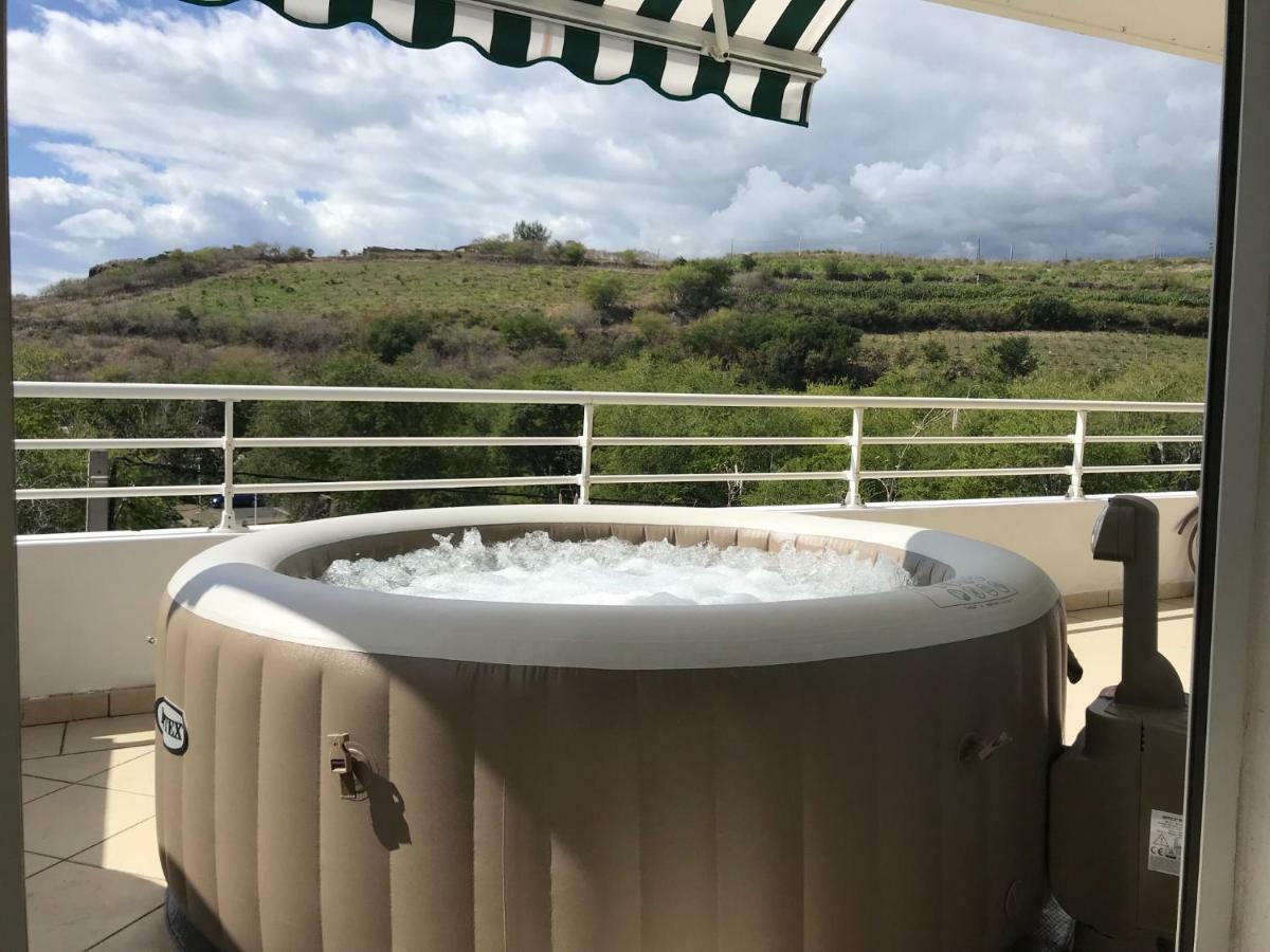 Meuble Homard Avec Jacuzzi Et Vue Mer سان جيل لي بان المظهر الخارجي الصورة